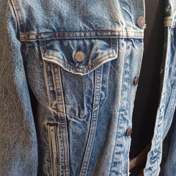 Vintage 80s Levis Denim Blue Jean Trucker Jacket 70506-0217 Size 46 Made in USA - Picture 3 of 16